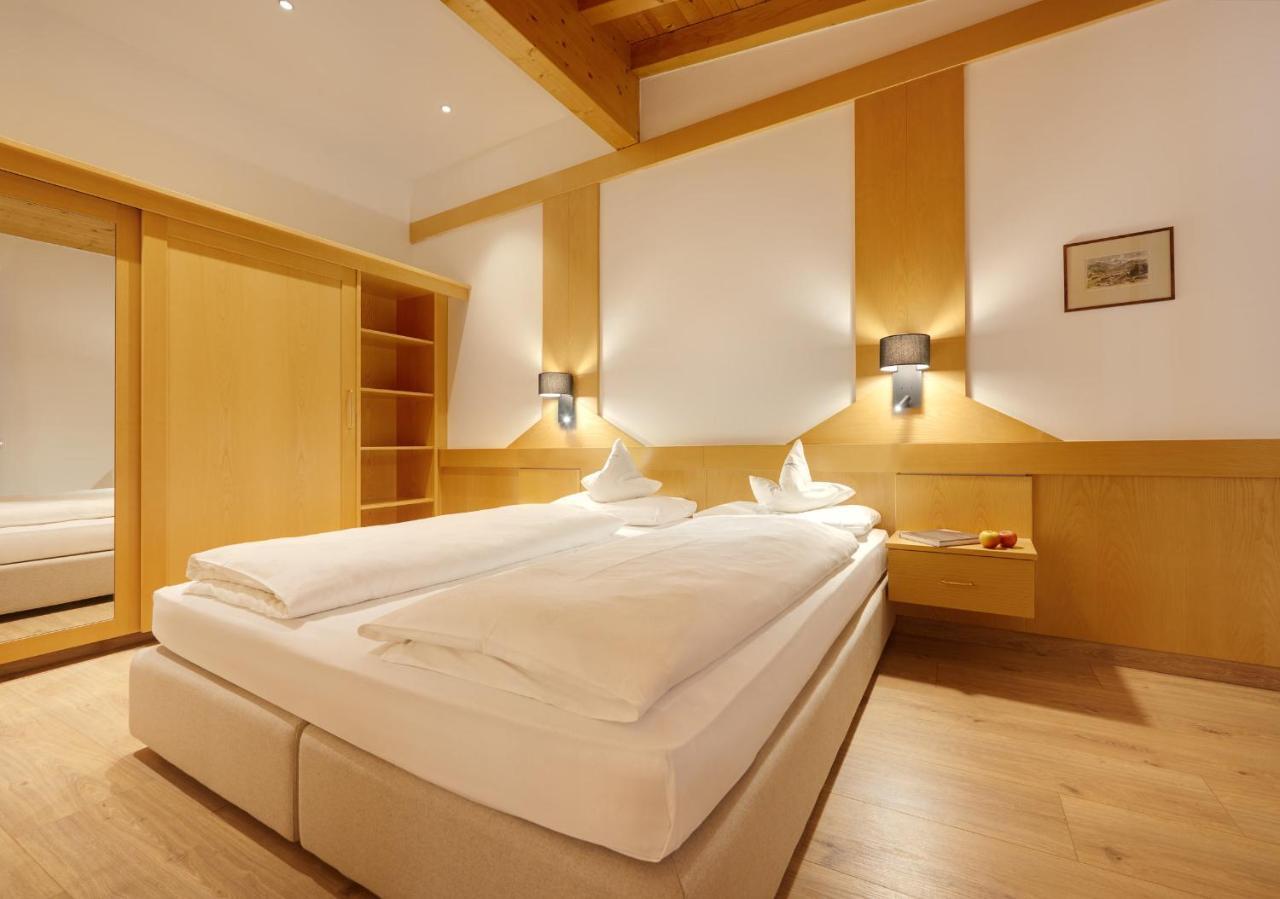 Hotel Goldene Rose Brunico Luaran gambar