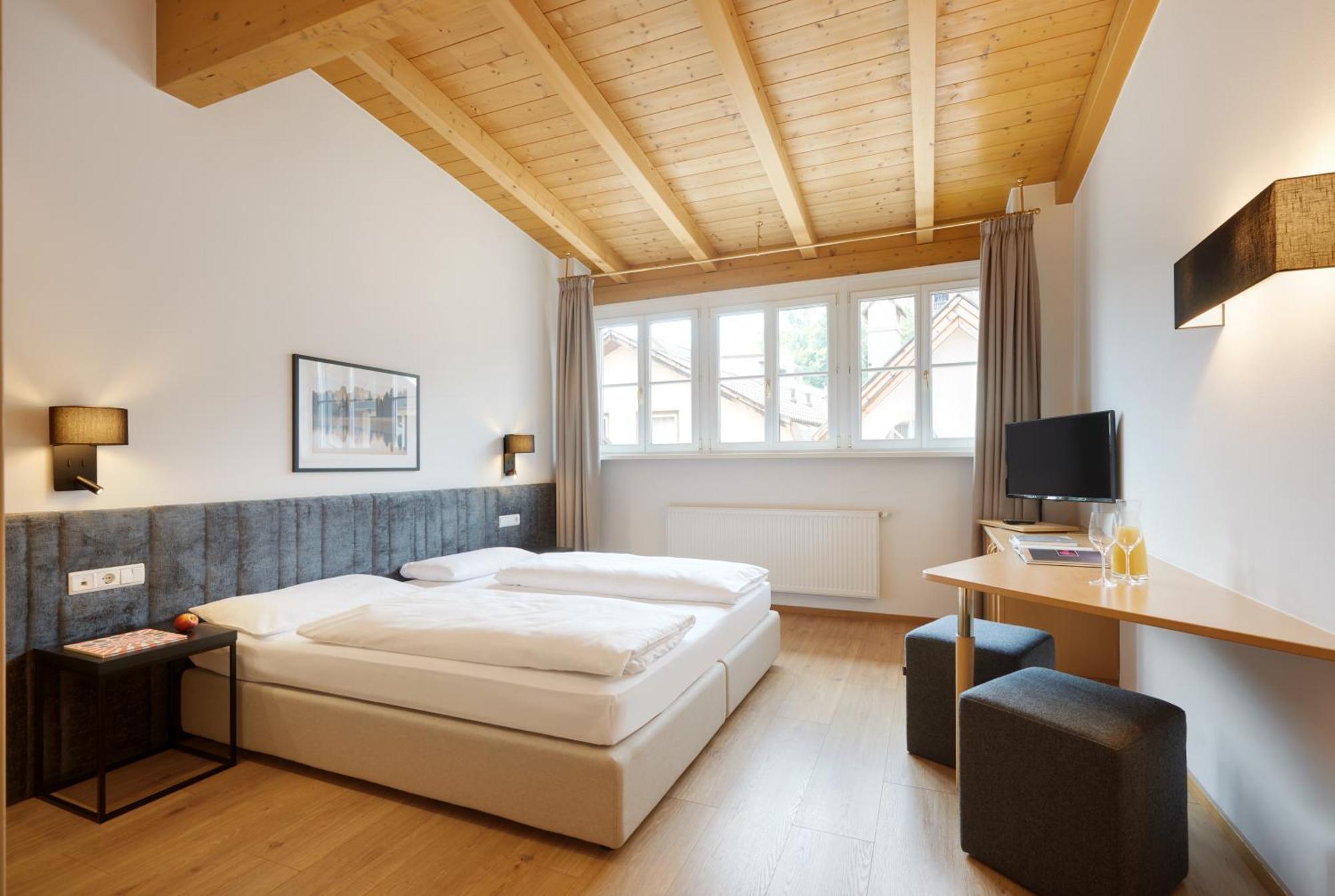 Hotel Goldene Rose Brunico Luaran gambar