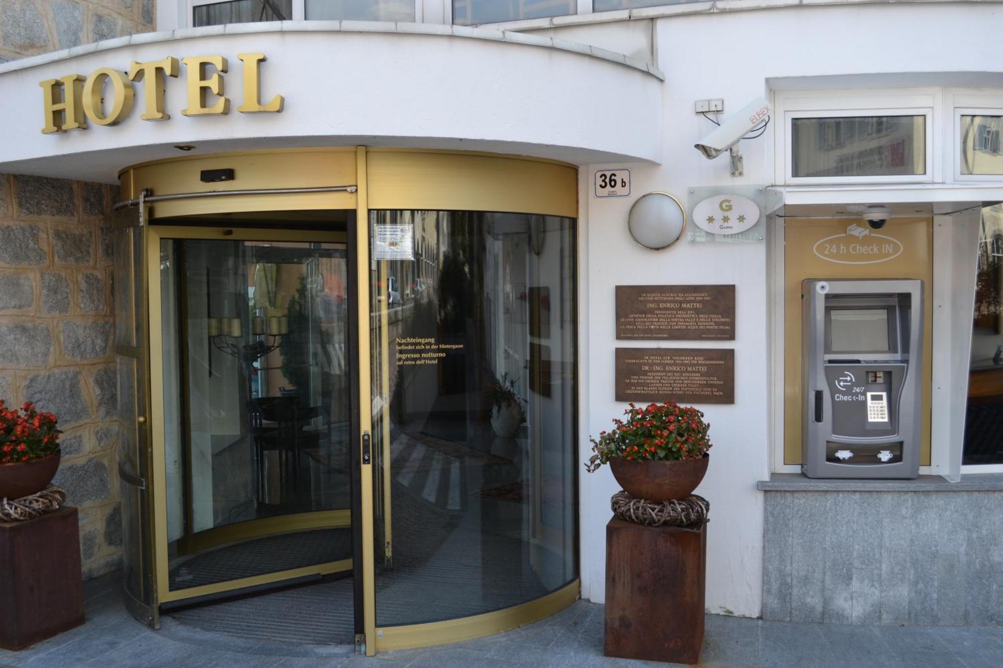 Hotel Goldene Rose Brunico Luaran gambar